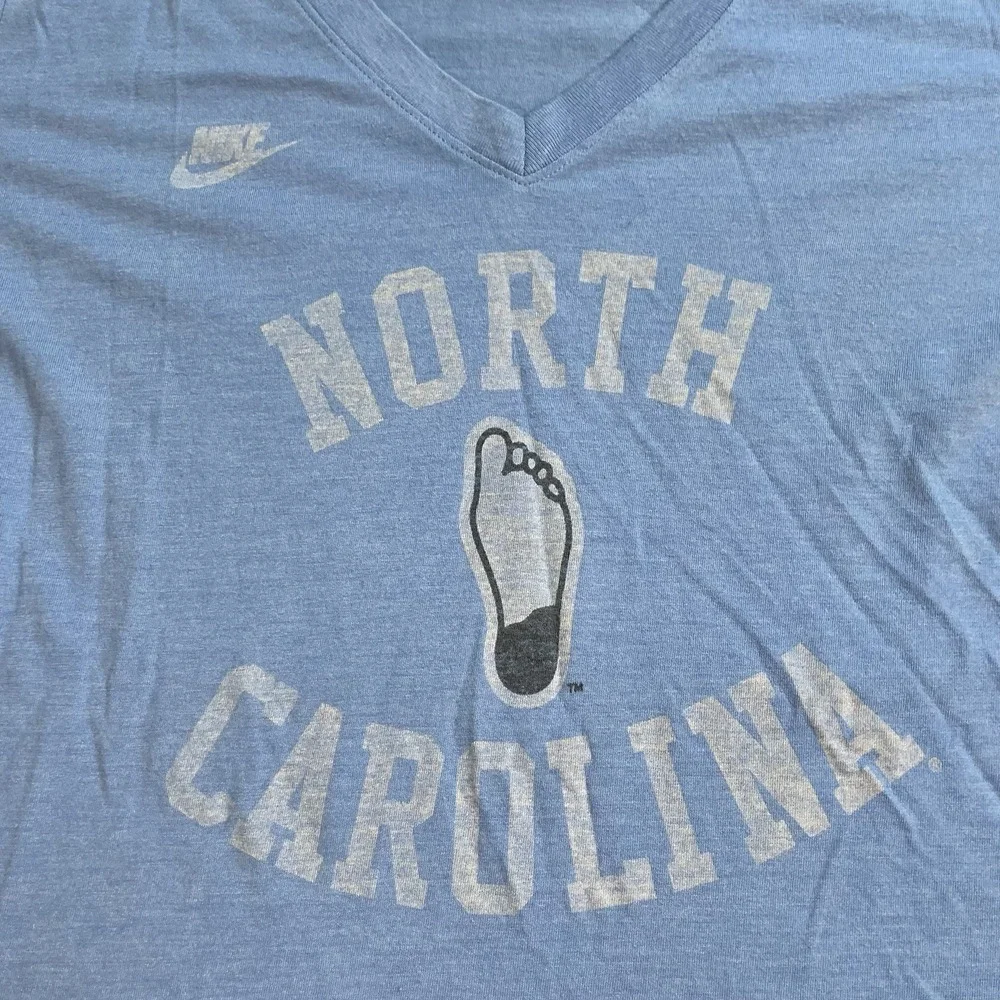 Nike womens tee